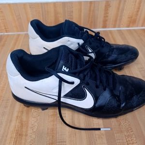 NIKE Cleats men's size 10.5 Nike